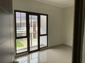 Dijual rumah cantik di Summarecon Bekasi Cluster Burgundy