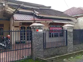 DIJUAL RUMAH DEKAT MASJID JALAN PHDM KALIDONI PALEMBANG