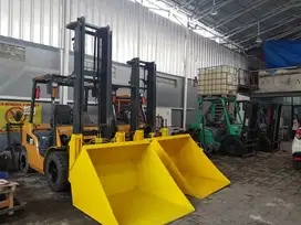 Harga Sewa Forklift Bucket forklift 3ton kapasitas bucket 1 kubik