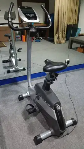 Sepeda Statis Ergo Upright Bike Horizon Fitness Focus 308