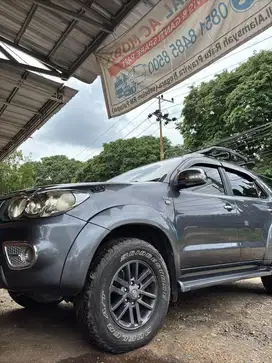 Toyota Fortuner 2011 Matic Diesel