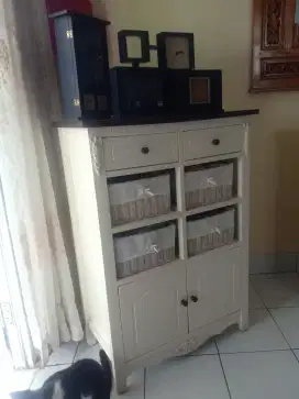Buffet warna brokenwhite