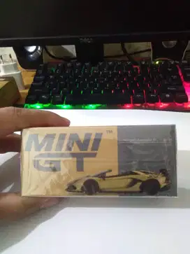 MINI GT - Lamborghini Aventador SVJ Roadster