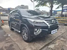 [OLX Mobbi] Toyota Fortuner Hitam 2.4 4x2 VRZ Solar-AT 2016 ARP