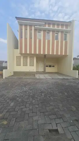 Rumah baru cluster dekat solo baru