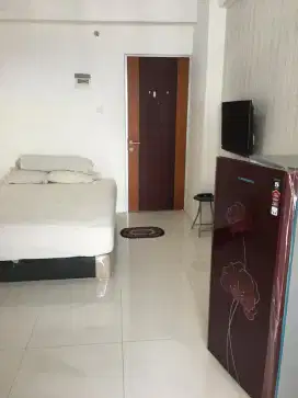 Sewa murah apartemen Gunawangsa Tidar studio Furnish