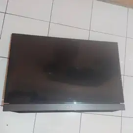 TV Toshiba 32 inchi layar rusak