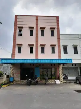 Dijual Ruko 3 lantai Letak Strategis di dekat Galaxy Bekasi Selatan