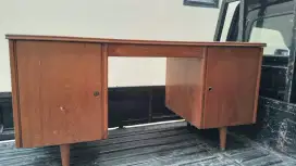 Meja Kerja Jati 2 Pintu (Kayu Jati Tua)