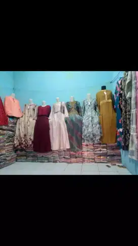 Baju atasan dan gamis. Cowo dan cewe