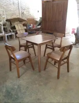 Set meja kafe, meja jati