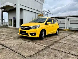 BRIO E 2022 AT AUTOMATIC KUNING