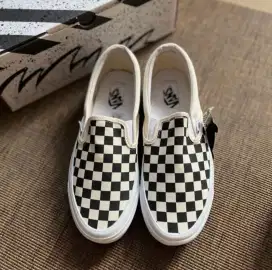 Vans vault slip on OG Checkerboard