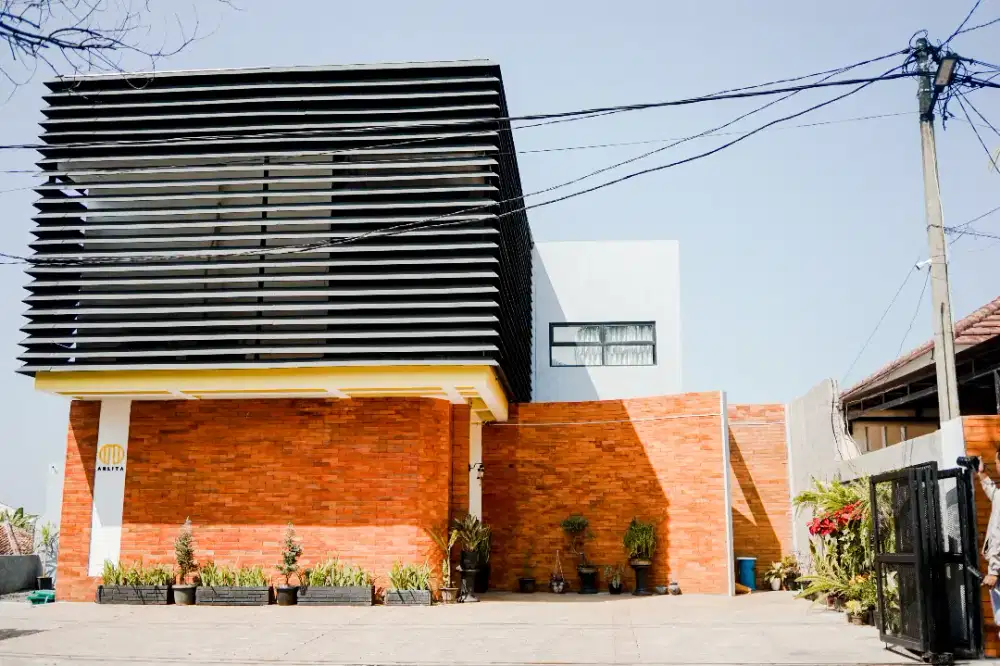 BU-NEGO FOR SALE Brand New Guesthouse dengan konsep industrial design