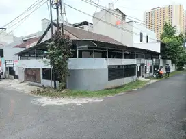 Disewa Rumah Bagus Nyaman Homey Posisi Hook di Kosambi, Jakarta Barat