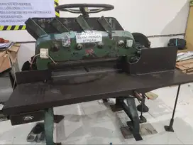 DI JUAL MESIN POTONG KERTAS DQ 201 TAIWAN