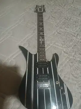 WTS Gitar shecter+ Ampli AG15