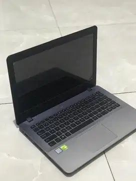 Laptop Asus Core i5 X442UR