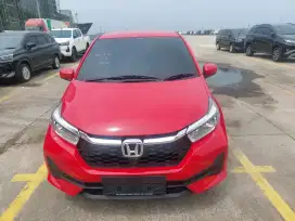 Brio Satya E cvt 2024 wrn merah