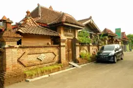 Disewakan rumah joglo etnik modern di Purwomartani Sleman