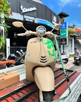 Vespa 946 Dragon limited nocan