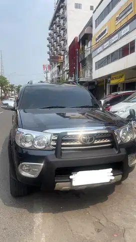 toyota fortuner 2010