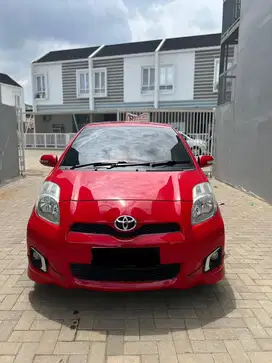 TOYOTA YARIS E MANUAL 2012