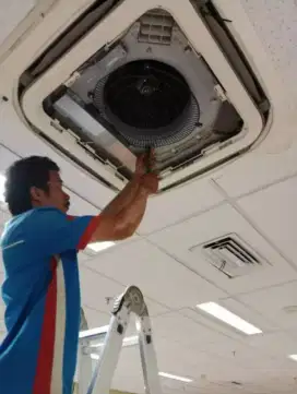 Jasa service AC dan bongkar pasang AC, kulkas, mesin cuci, pompa air.