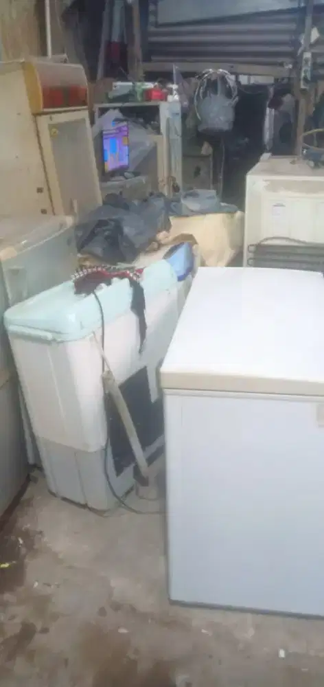 Kami menerima barang rusak seperti elektronik mesin cuci