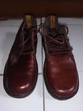 DOCMART CASUAL SHOES