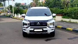 mitsubishi xpander cross premium 2022 pakai 2023 putih stir pajero