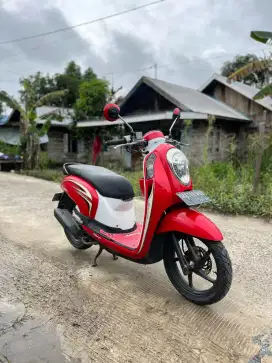 Scoopy 2016 Merah Putih