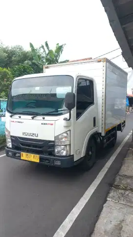 ISUZU ELF NLR TX 100PS 4RODA ENGKEL ANTIK  KM RENDAH orsinil 2021