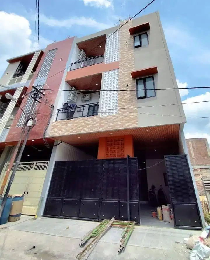 STRATEGIS SIAP NGOMSET DIJUAL RUMAH KOS CEWE DI MANYAR INDAH SURABAYA