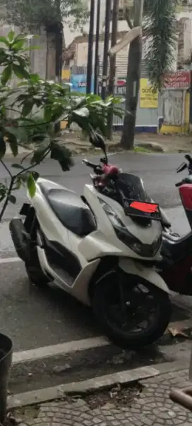 Honda PCX 160 CBS Putih Selalu Shell Nitro+ Ban Ganti Baru Pajak Aktif