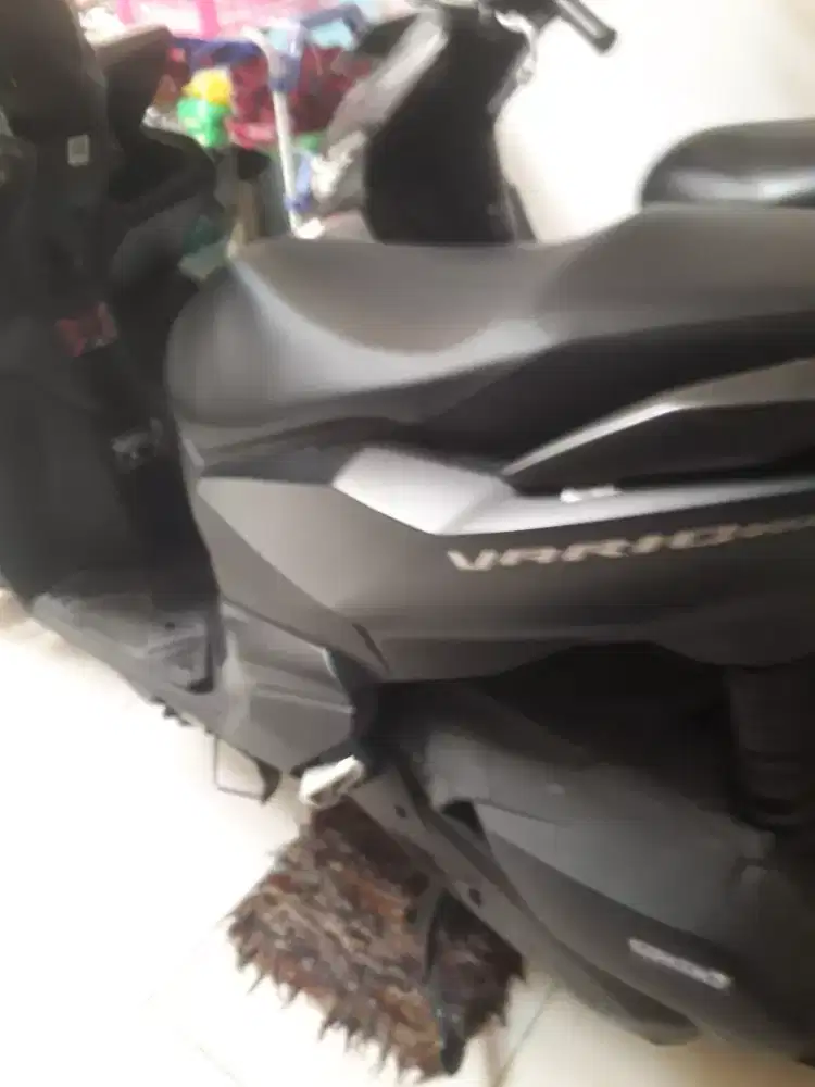 vario cbs 160 hitam