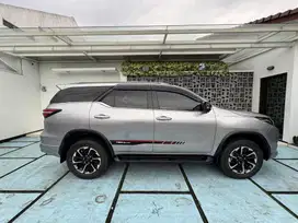 Toyota Fortuner AT 2.4 VRZ TRD 2020 Diesel BPKB DITANGAN