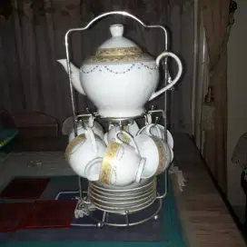 Tea Set Keramik (teko, gelas, tatakan)
