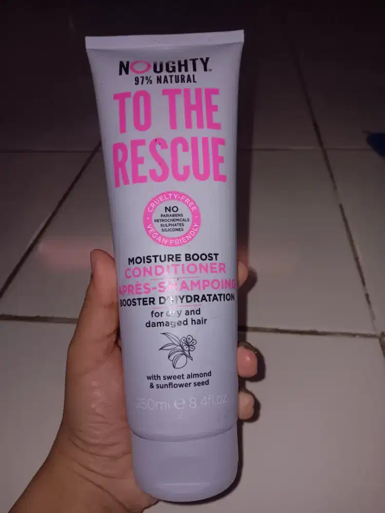 BOOTS NOUGHTY 97% NATURAL TO THE RESCUE MOISTURE BOOSTCONDITIONER250ML