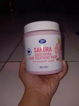 BOOTS SAKURA NOURISHING HAIR TREATMENT MASK 500ML EXPIRED 12 BULAN PAO