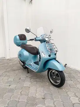 Vespa GTS 300 Limited 70th Anniversary Low ODO