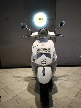 DP 5 JT / BUNGA MENURUN 2%/ PIAGGIO VESPA PRIMAVERA TAHUN 2017