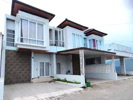 Rumah Cluster 2 Lantai Bagus Dekat Ke Luwes Gentan