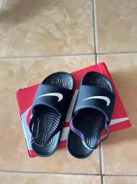 SENDAL ANAK NIKE KAWA