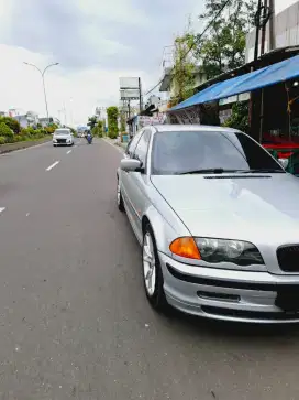 BMW E46 TAHUN 2001