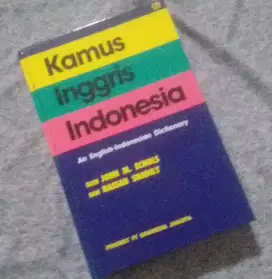 BUKU KAMUS INGGRIS INDONESIA BY GRAMEDIA