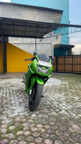 Di jual Ninja 250 cc karbu