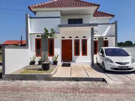 rumah modern mewah lokasi di banyuanyar solo