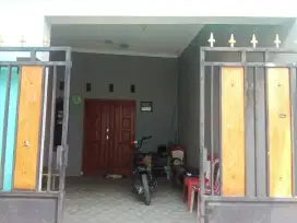 Rumah full dag 46 solo