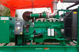 GENSET CUMMINS - 280 KVA, USA, Kondisi Ok, siap pakai, jual Murah.